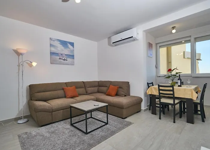 Apartment Rajmonda